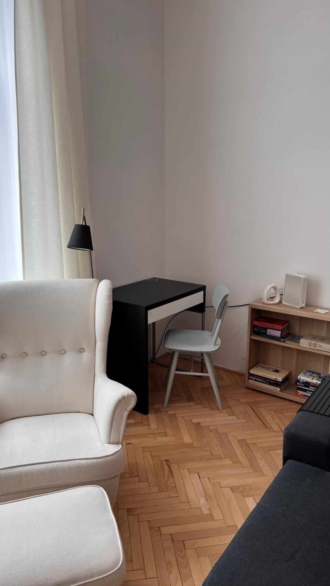 Stylish Flat In City Centre Братислава Екстериор снимка