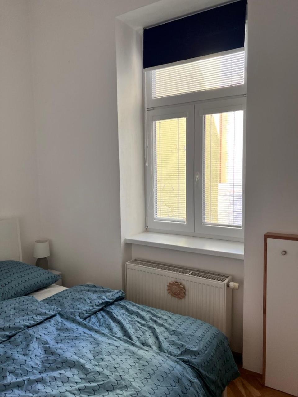 Stylish Flat In City Centre Братислава Екстериор снимка